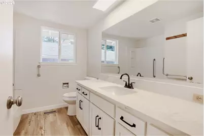 11940 SW King James Pl, King City, OR 97224 - Photo 20
