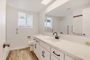 11940 SW King James Pl, King City, OR 97224 - Photo 20