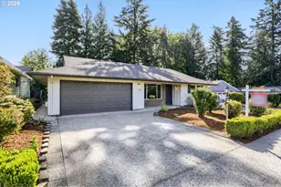 11940 SW King James Pl, King City, OR 97224 - Photo 2