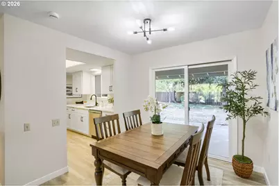 11940 SW King James Pl, King City, OR 97224 - Photo 10