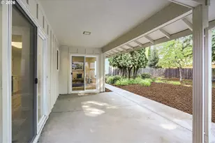 11940 SW King James Pl, King City, OR 97224 - Photo 24