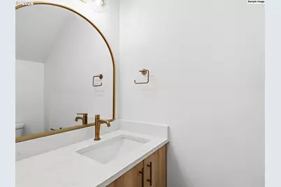 4060 SE Long St, Portland, OR 97202 - Photo 8