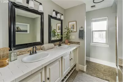 4557 NE Going St, Portland, OR 97218 - Photo 18