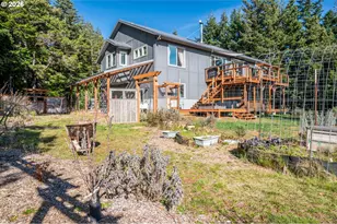 1250 Deady St, Port Orford, OR 97465 - Photo 6