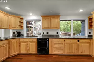 1332 Jeppesen Ave, Eugene, OR 97401 - Photo 22