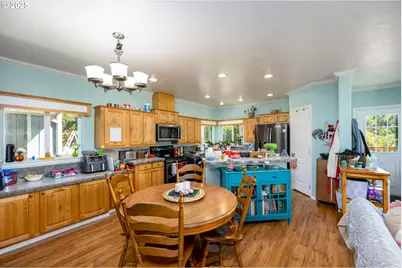 1745 Rifle Range Rd, Roseburg, OR 97470 - Photo 20