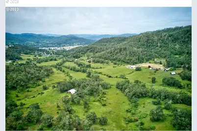 1745 Rifle Range Rd, Roseburg, OR 97470 - Photo 44