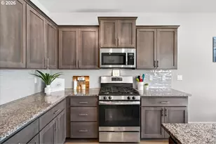 12339 NW Ashton Dr, Banks, OR 97106 - Photo 8