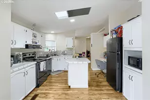 10400 SE Cook Ct, Milwaukie, OR 97222 - Photo 12