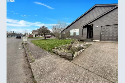 4603 Goldenrod Ave, Salem, OR 97305 - Photo 2