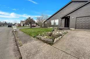 4603 Goldenrod Ave, Salem, OR 97305 - Photo 2
