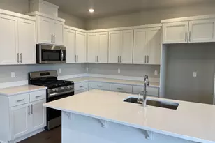 1483 Logan Parkway, Albany, OR 97322 - Photo 4