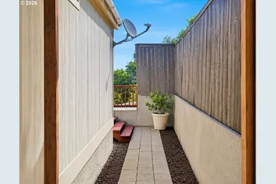 916 SW Isaac Ave, Pendleton, OR 97801 - Photo 18