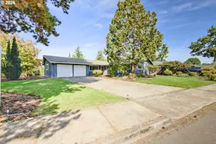 1035 NW 20th St, McMinnville, OR 97128 - Photo 2