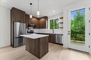 9576 SW 91st Ave, Portland, OR 97223 - Photo 8