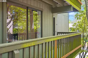 7522 SW Barnes Rd, Portland, OR 97225 - Photo 26