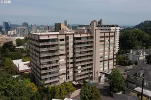 2323 SW Park Pl, Portland, OR 97205 - Photo 48