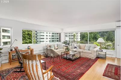 2323 SW Park Pl #502, Portland, OR 97205 - Photo 6