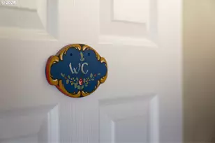 2323 SW Park Pl, Portland, OR 97205 - Photo 34