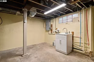 6815 NE Glisan St, Portland, OR 97213 - Photo 30