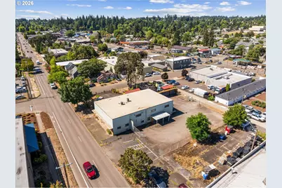 1375 13th St, Salem, OR 97302 - Photo 1
