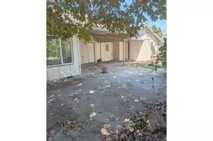 20010 NE Glisan St, Portland, OR 97230 - Photo 10