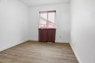 945 NE Lija Loop, Portland, OR 97211 - Photo 20