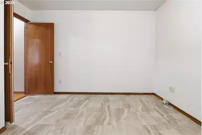 945 NE Lija Loop, Portland, OR 97211 - Photo 16
