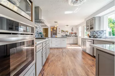 656 NW Thornton Lake Dr, Albany, OR 97321 - Photo 10