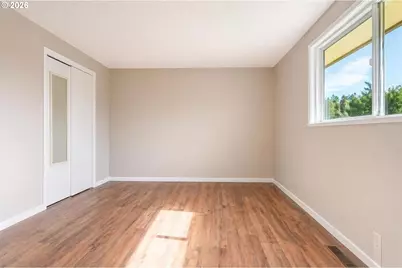 656 NW Thornton Lake Dr, Albany, OR 97321 - Photo 16
