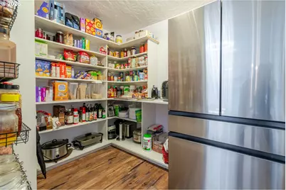 656 NW Thornton Lake Dr, Albany, OR 97321 - Photo 12