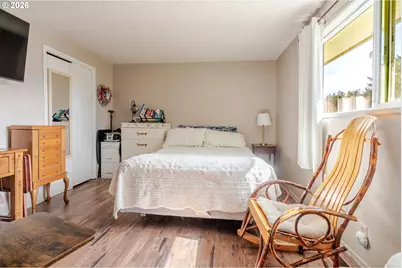 656 NW Thornton Lake Dr, Albany, OR 97321 - Photo 16