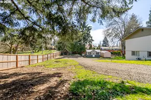 656 NW Thornton Lake Dr, Albany, OR 97321 - Photo 34