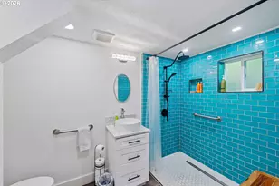 1001 W Park Roadway, Coos Bay, OR 97420 - Photo 32