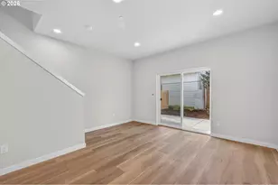 9275 E Burnside St, Portland, OR 97216 - Photo 8