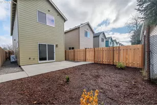 9275 E Burnside St, Portland, OR 97216 - Photo 24