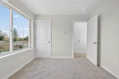 9275 E Burnside St, Portland, OR 97216 - Photo 22