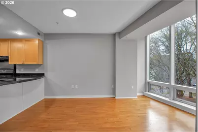 327 NW Park Ave #3B, Portland, OR 97209 - Photo 6