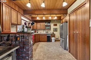 41 Private Lake Rd, White Salmon, WA 98672 - Photo 8