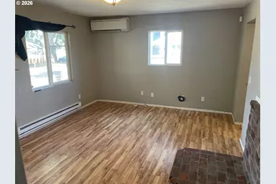 4556 NE 97th Ave, Portland, OR 97220 - Photo 8