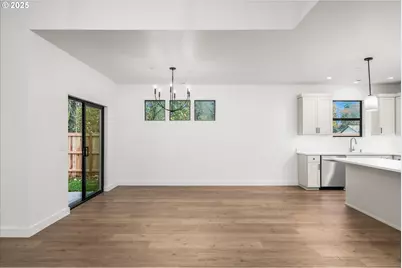 4351 Katy Ln, Eugene, OR 97404 - Photo 6