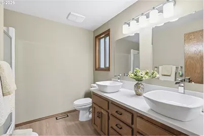 10805 SW Summer Lake Dr, Portland, OR 97223 - Photo 20