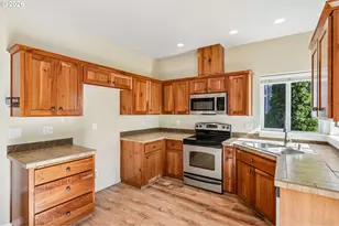 648 S Donna Dr, Newberg, OR 97132 - Photo 12
