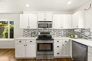 2192 SE Nordlund Ct, Hillsboro, OR 97123 - Photo 18