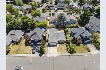 2192 SE Nordlund Ct, Hillsboro, OR 97123 - Photo 42