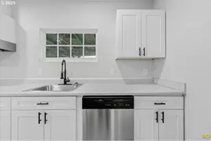 1124 NE 81st Ave, Portland, OR 97213 - Photo 38