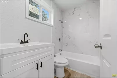 1124 NE 81st Ave, Portland, OR 97213 - Photo 40