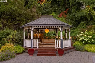 13740 Fielding Rd, Lake Oswego, OR 97034 - Photo 44