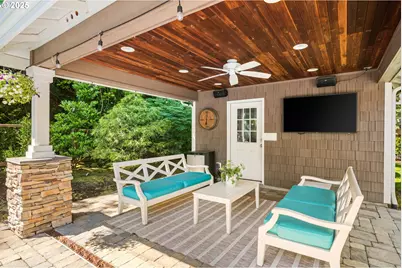 13740 Fielding Rd, Lake Oswego, OR 97034 - Photo 46