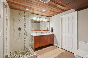 112 W 35th St, Vancouver, WA 98660 - Photo 30